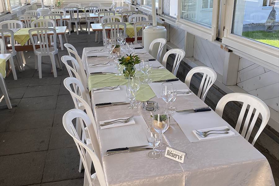 Terrasse Gedeckt 1 (ID 889787)